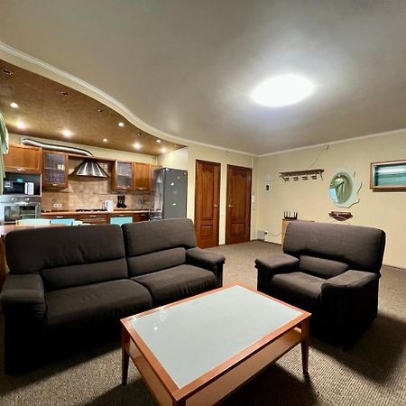 Apartment In The Center Of Київ Екстер'єр фото