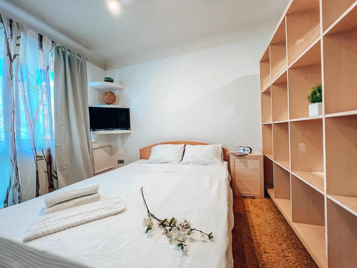Apartment In The Center Of Київ Екстер'єр фото