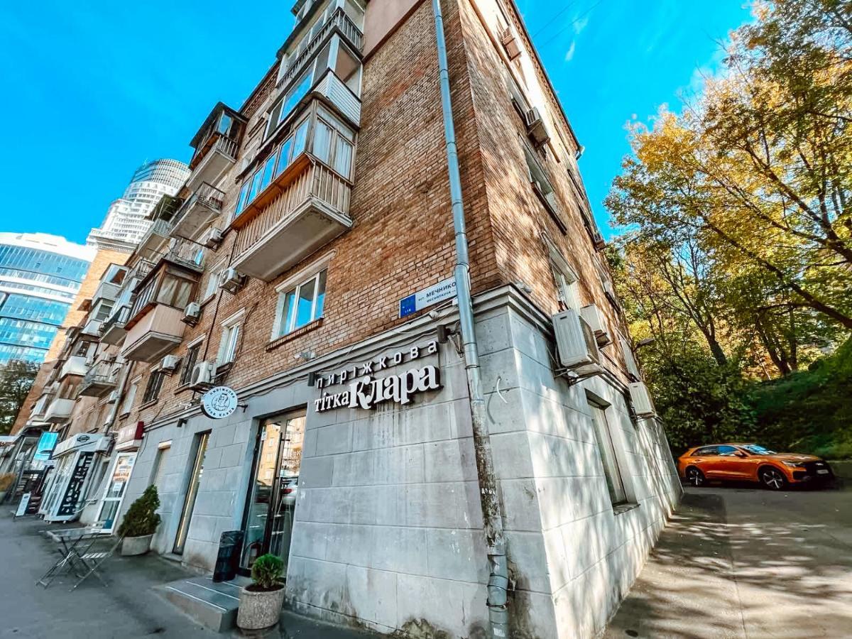 Apartment In The Center Of Київ Екстер'єр фото
