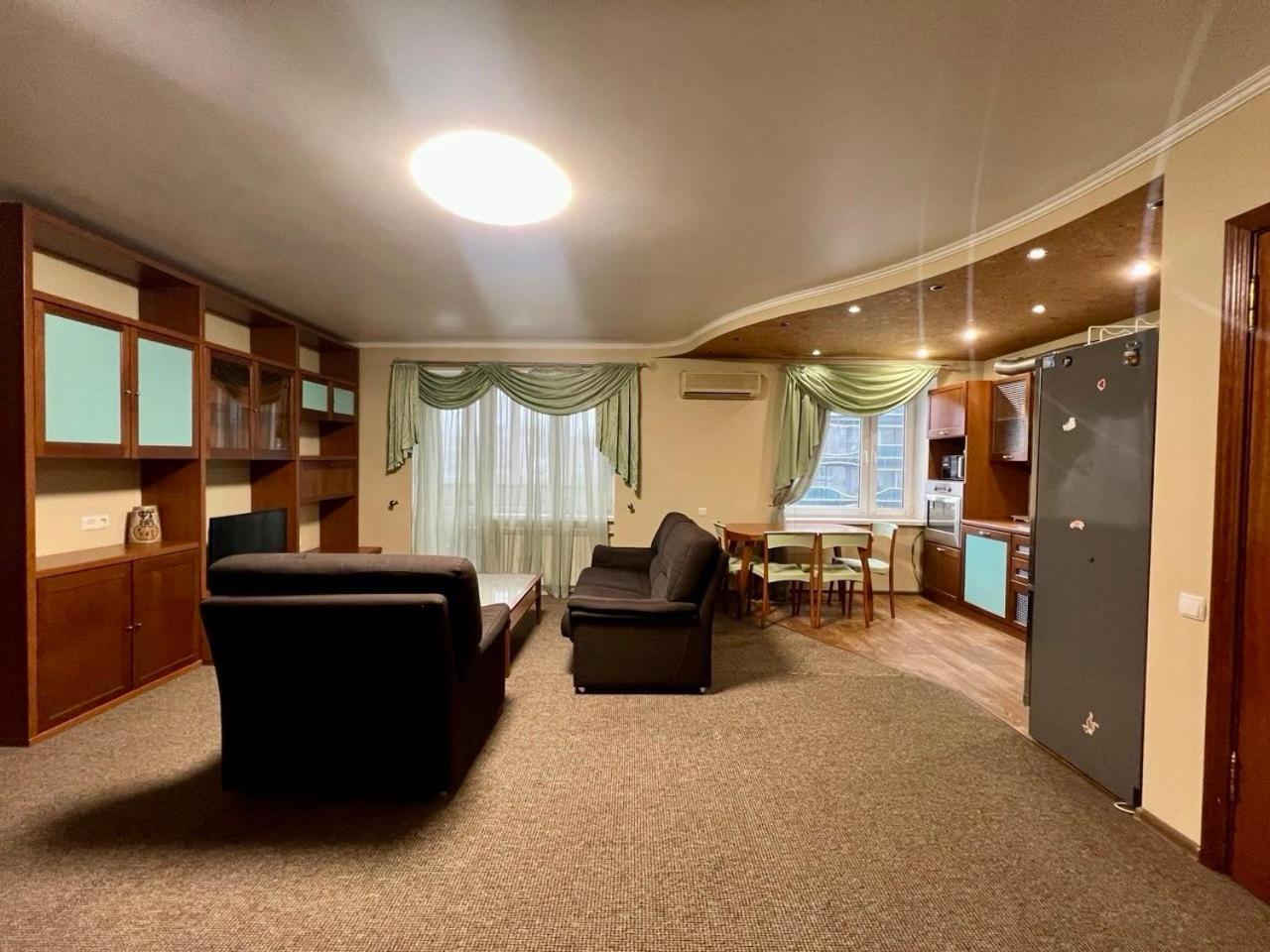 Apartment In The Center Of Київ Екстер'єр фото