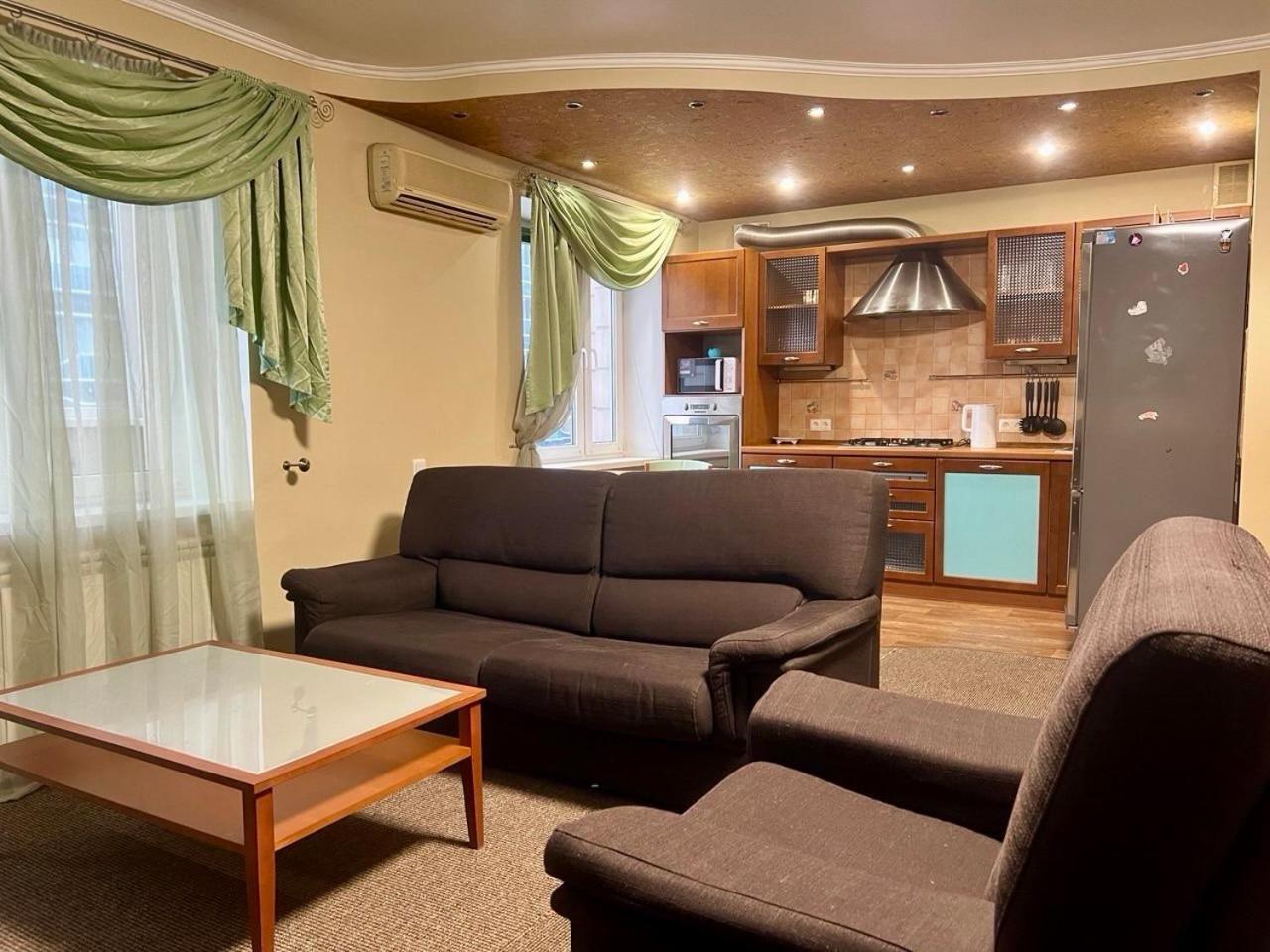Apartment In The Center Of Київ Екстер'єр фото