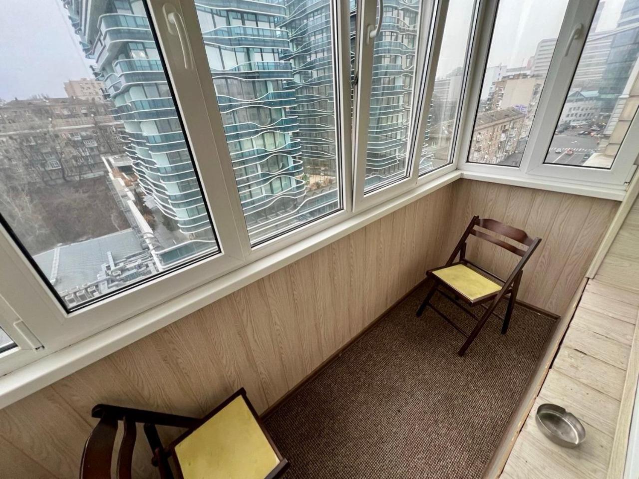 Apartment In The Center Of Київ Екстер'єр фото