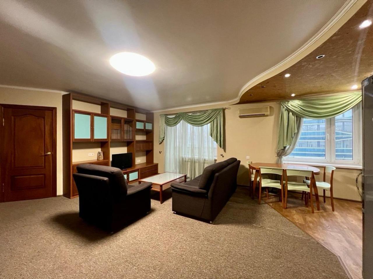 Apartment In The Center Of Київ Екстер'єр фото
