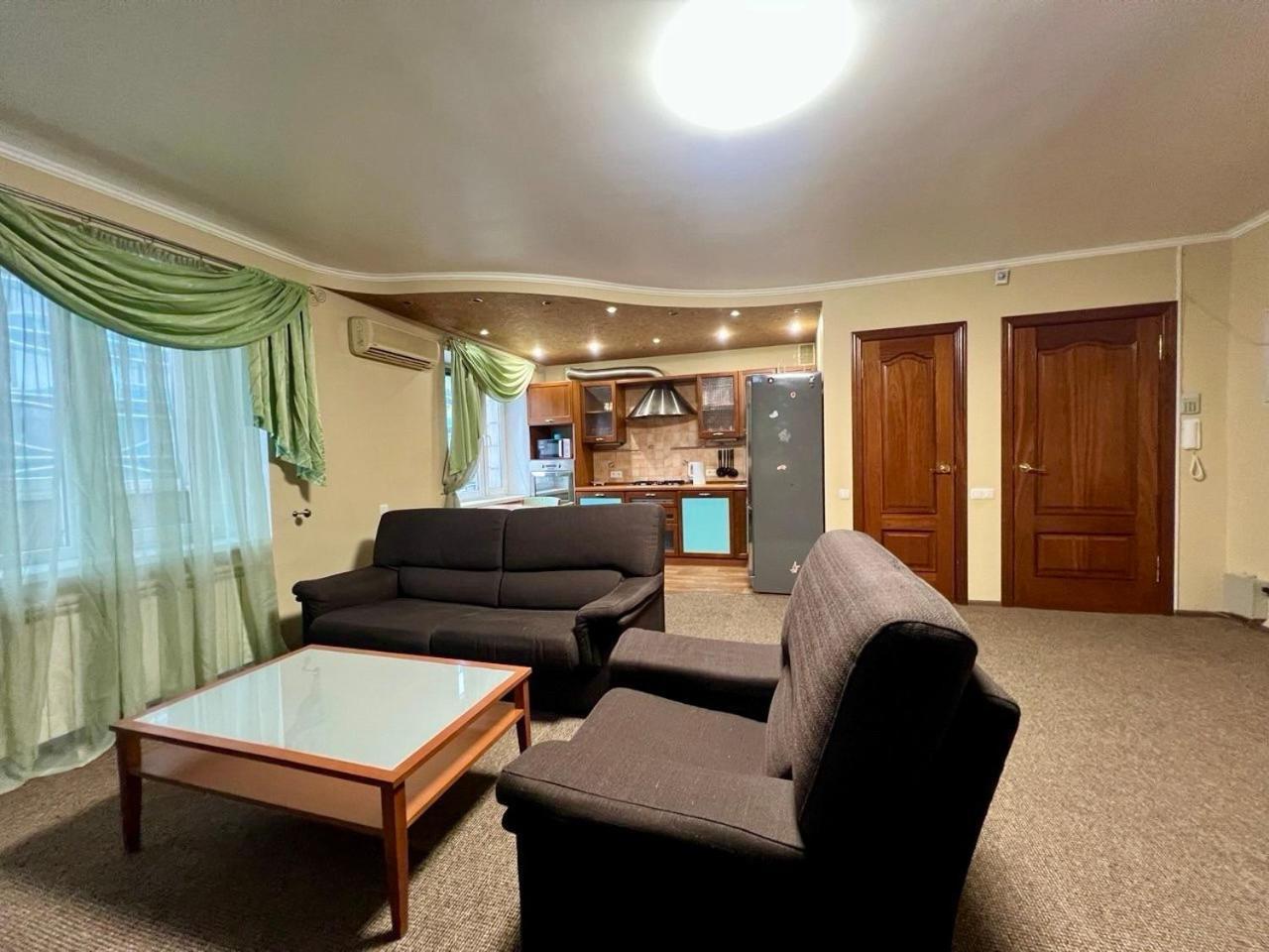 Apartment In The Center Of Київ Екстер'єр фото