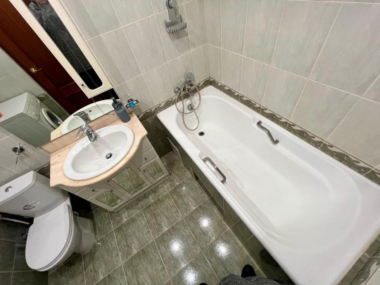 Apartment In The Center Of Київ Екстер'єр фото